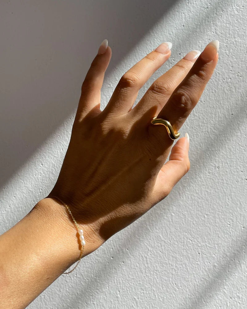 Mini Pearl Bracelet - Gold