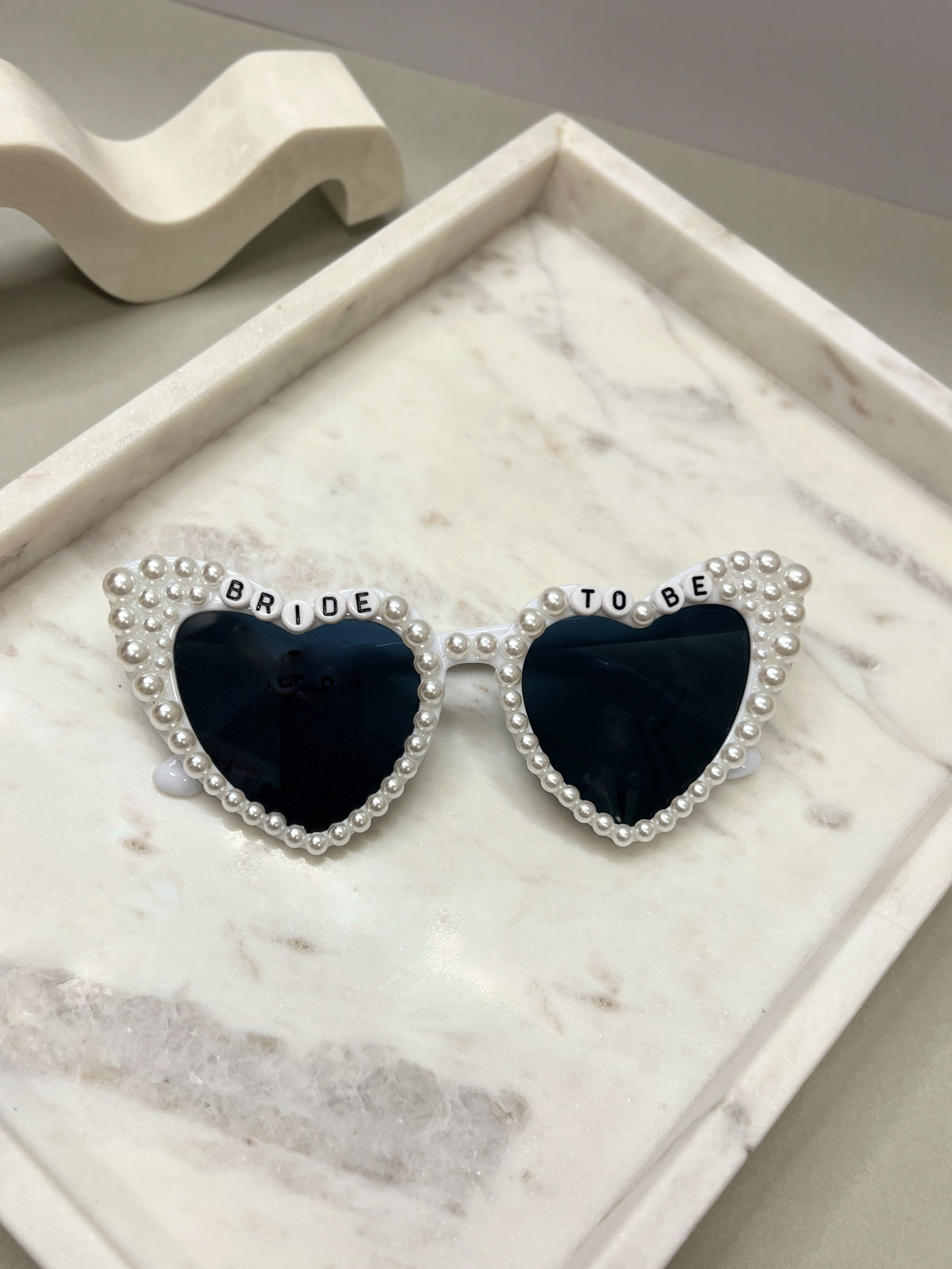 Full Pearl Bride to Be Heart Sunglasses