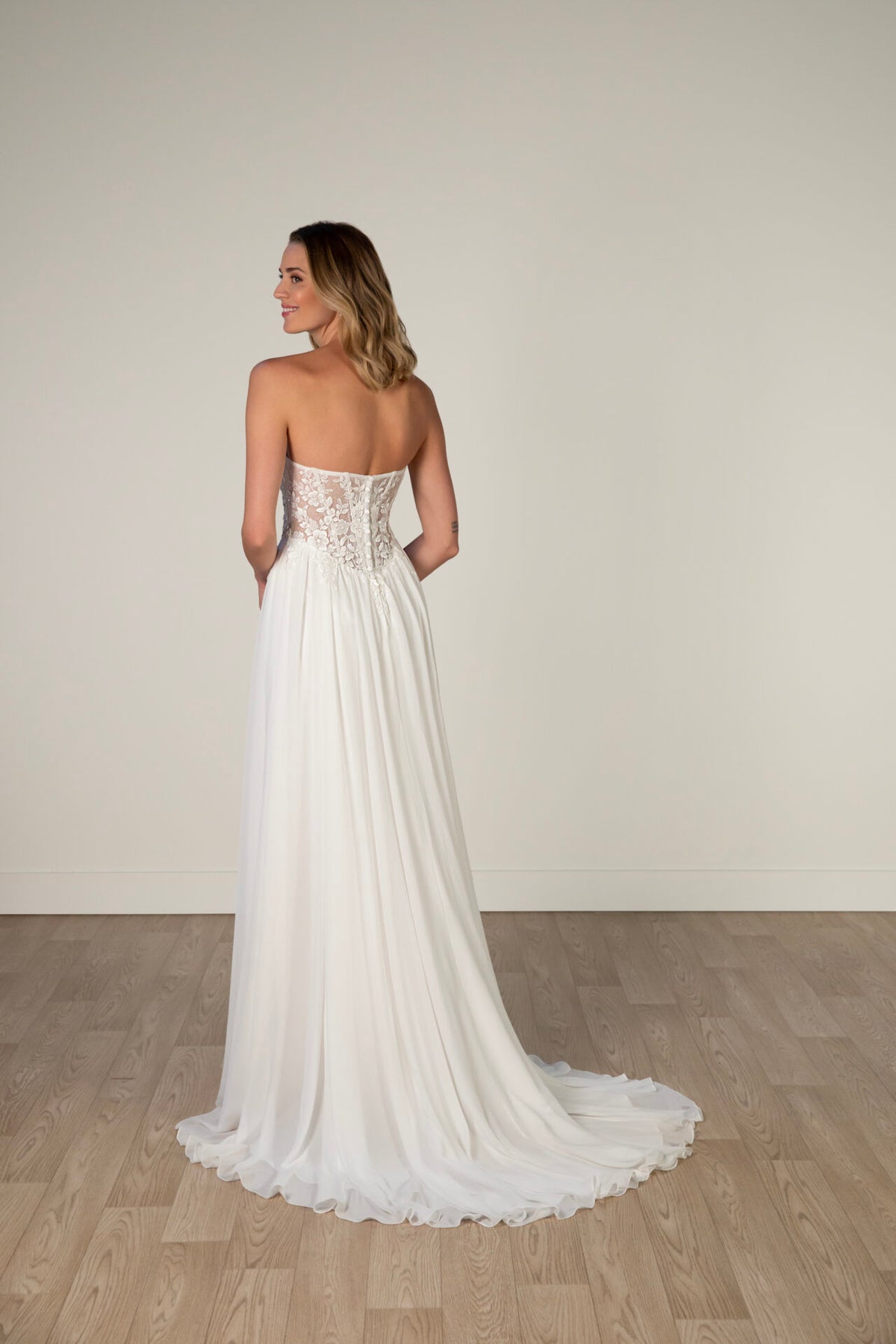 Daphne - Wedding Gown - Stella York