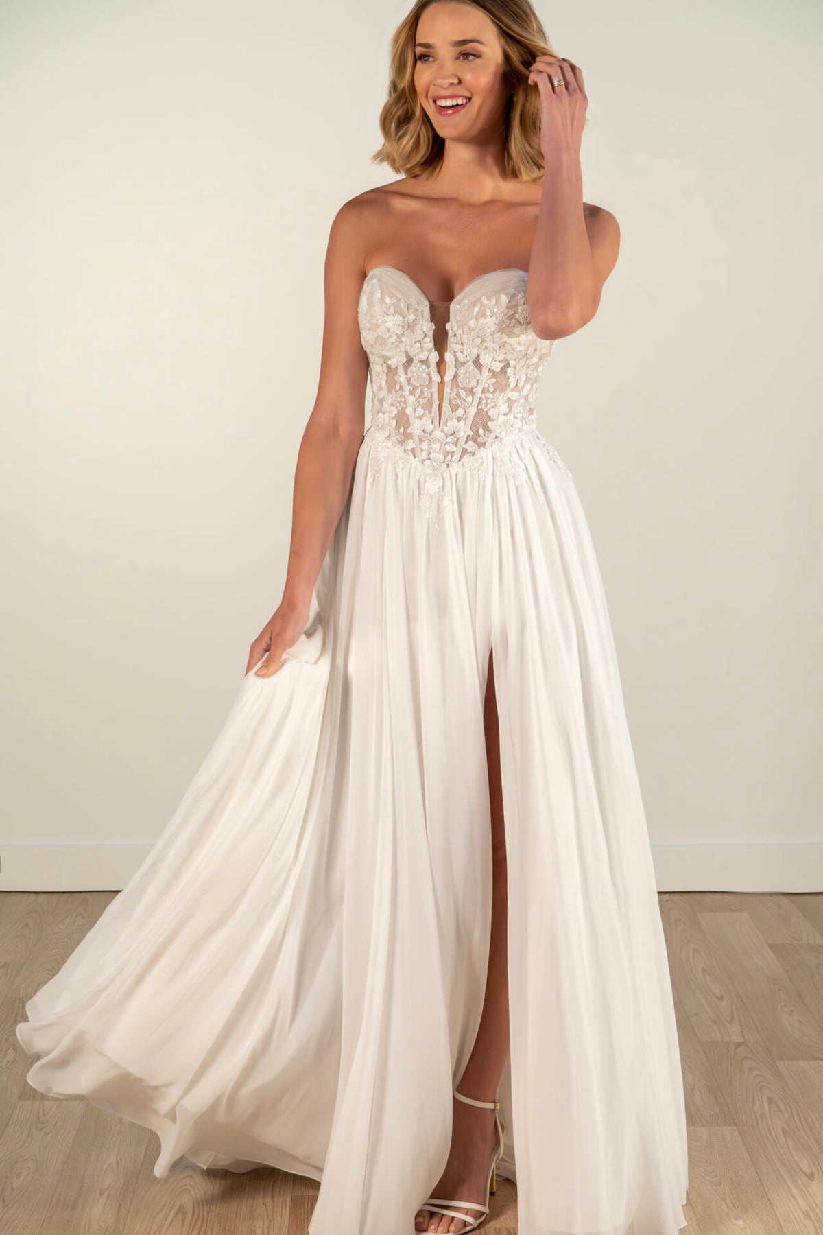 Daphne - Wedding Gown - Stella York