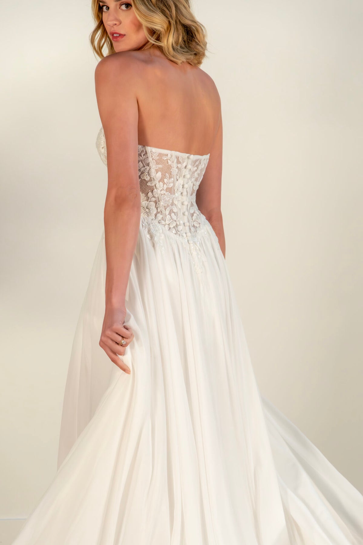 Daphne - Wedding Gown - Stella York