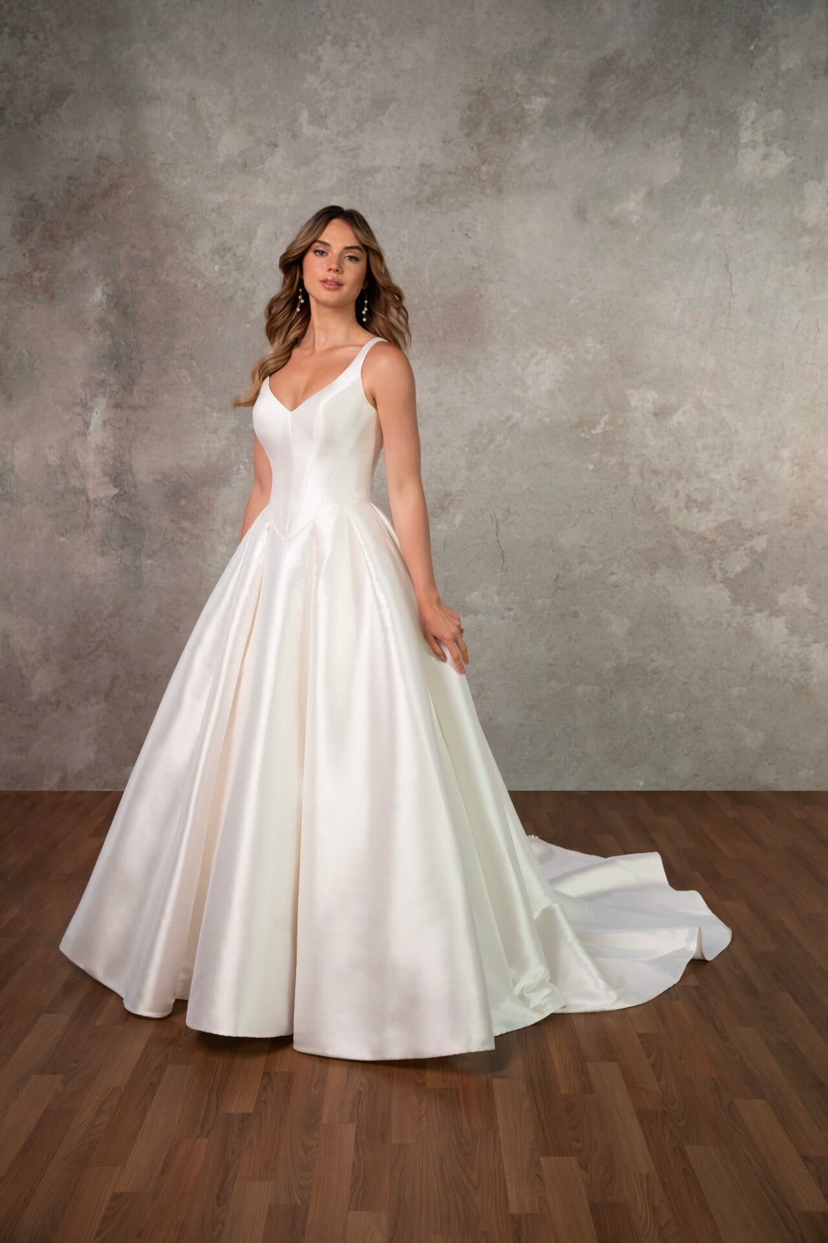 Bonnie - Wedding Gown - Essense
