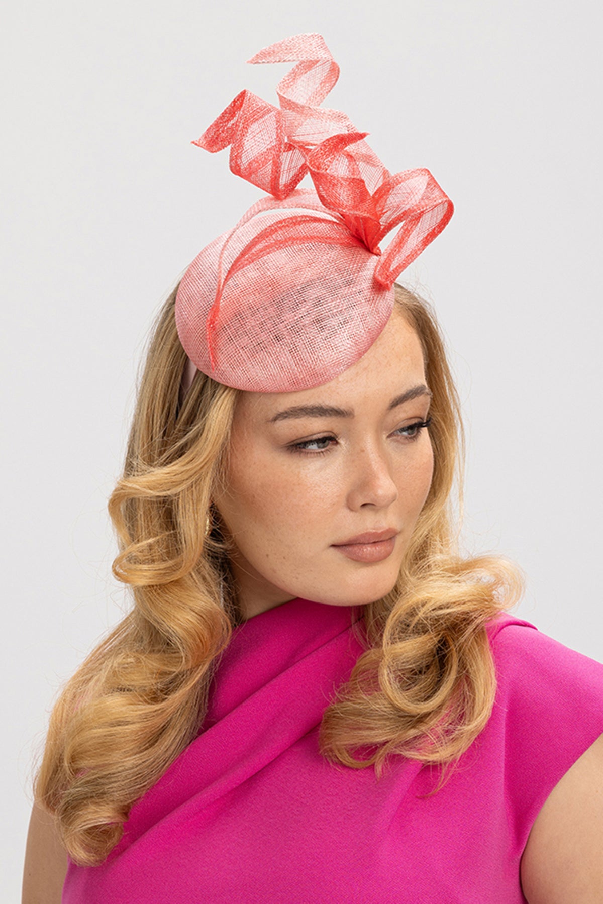 Wendy Fascinator Pink
