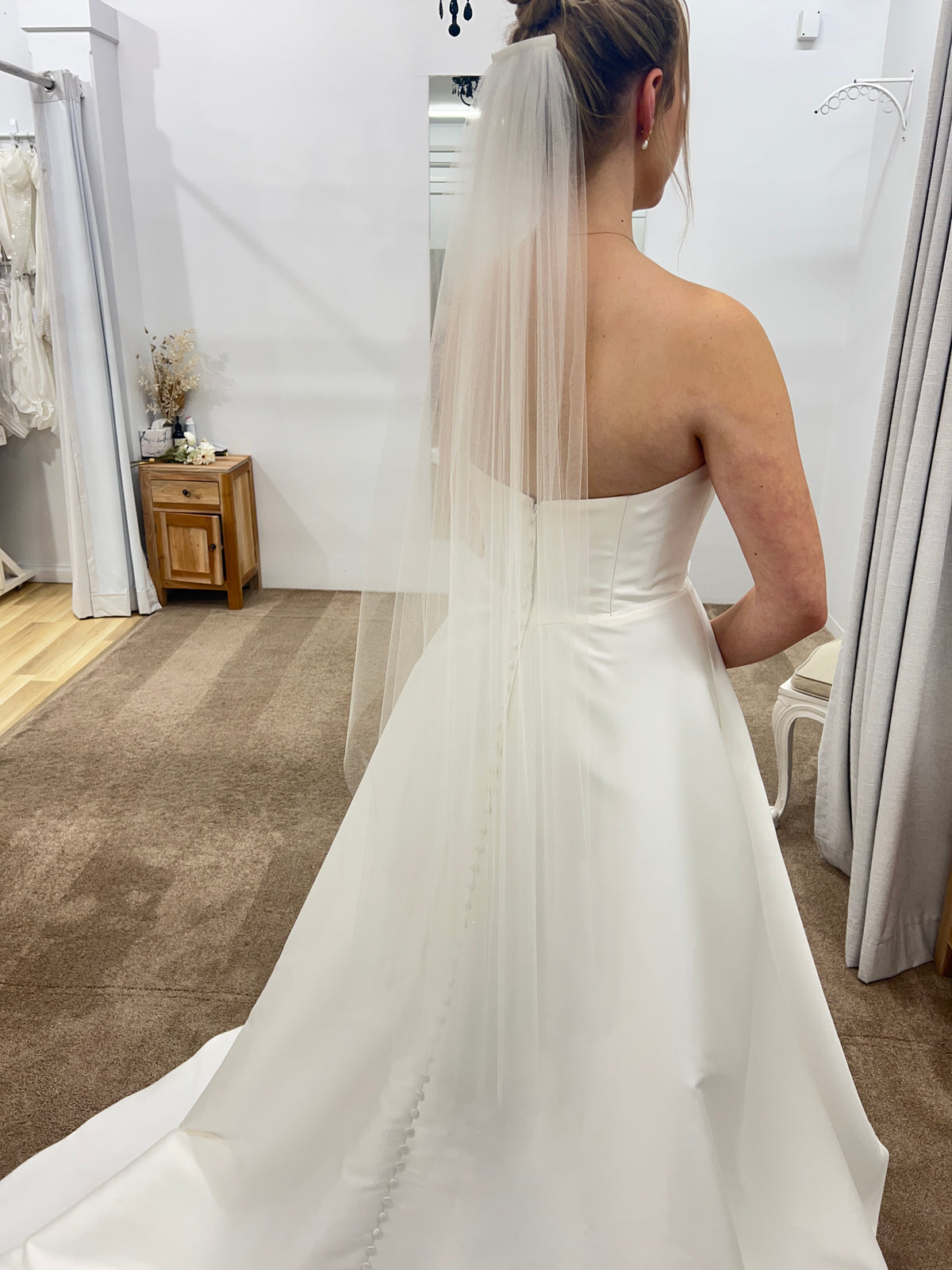 Glimmer Tulle Raw Edge Veil