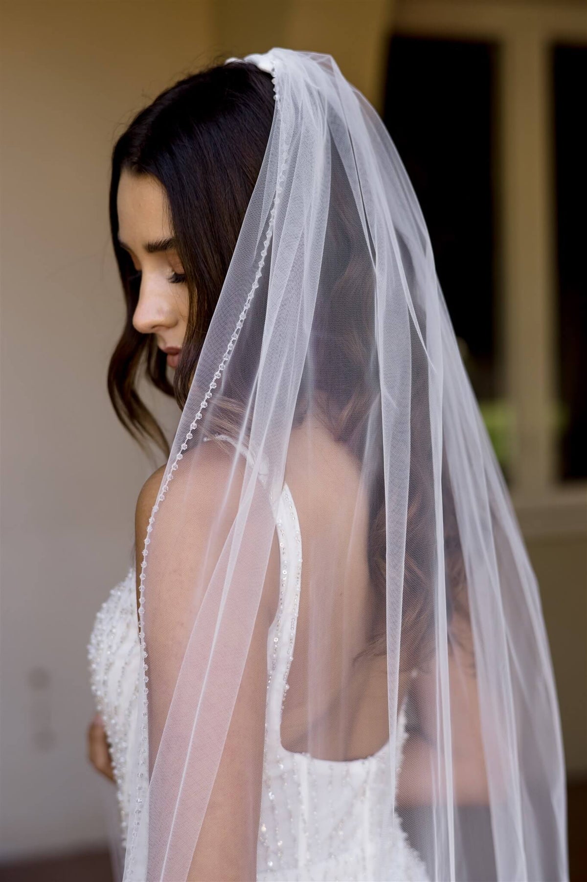 Krystal Beaded Edge Veil - Honey Fawn Boutique