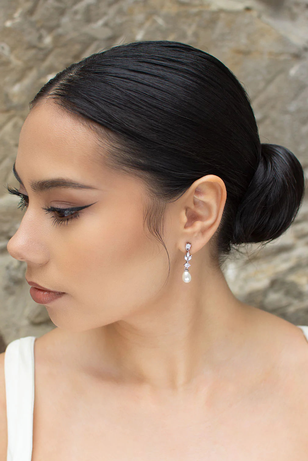 Tara Pearl Earring - Honey Fawn Boutique