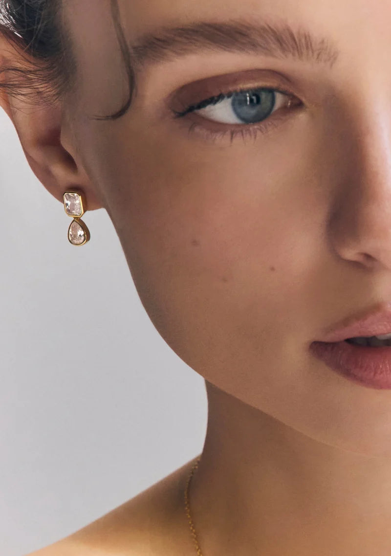 Lineaire Emerald and Pear Drop Earrings - Gold