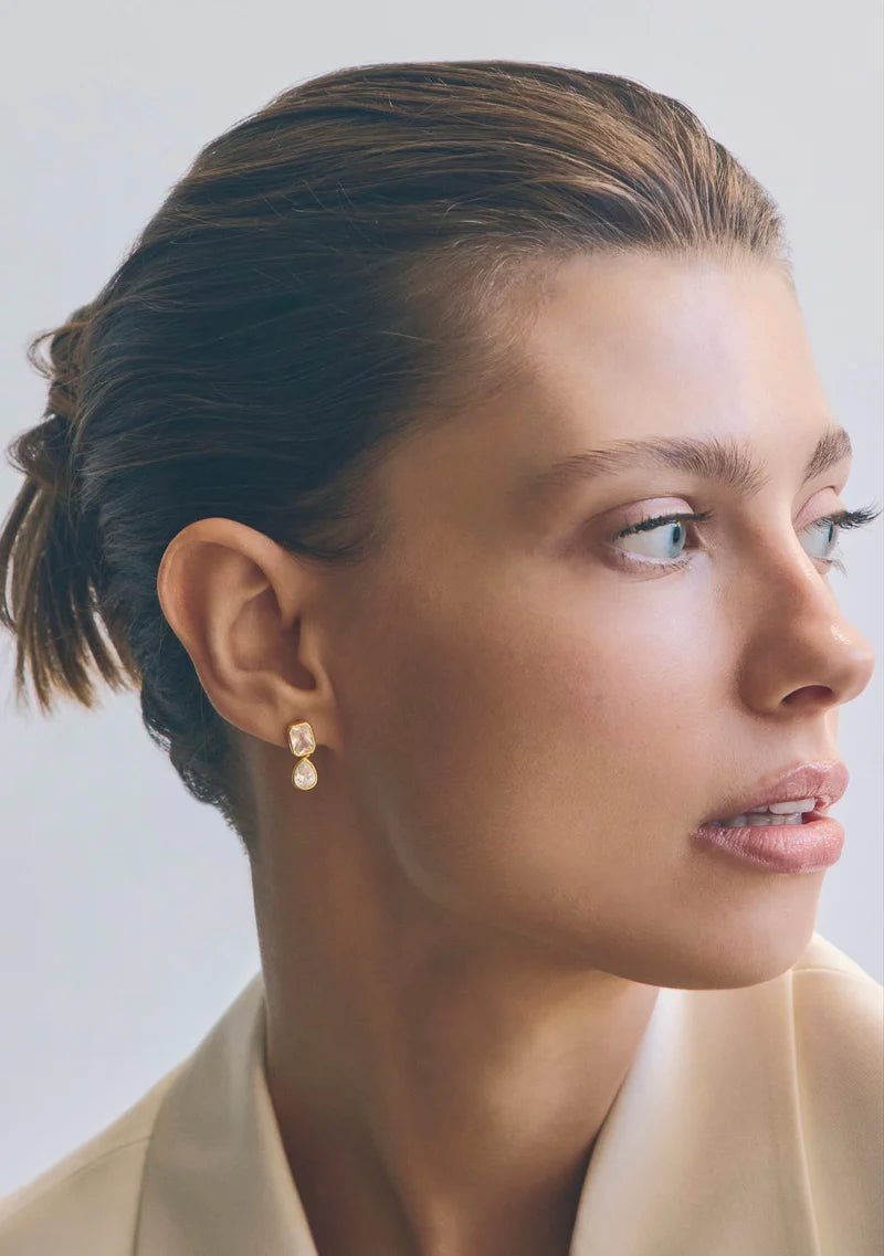 Lineaire Emerald and Pear Drop Earrings - Gold