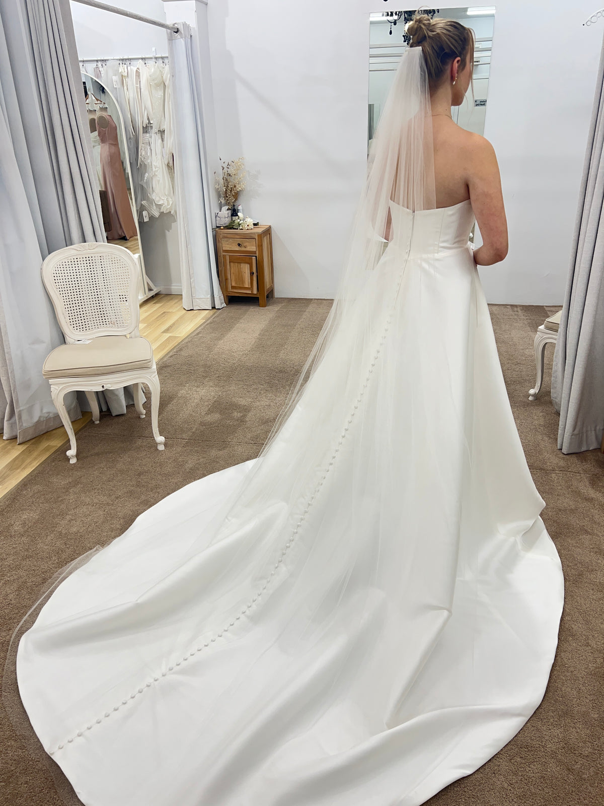 Glimmer Tulle Raw Edge Veil 98inch - Accessory - Dreamtime