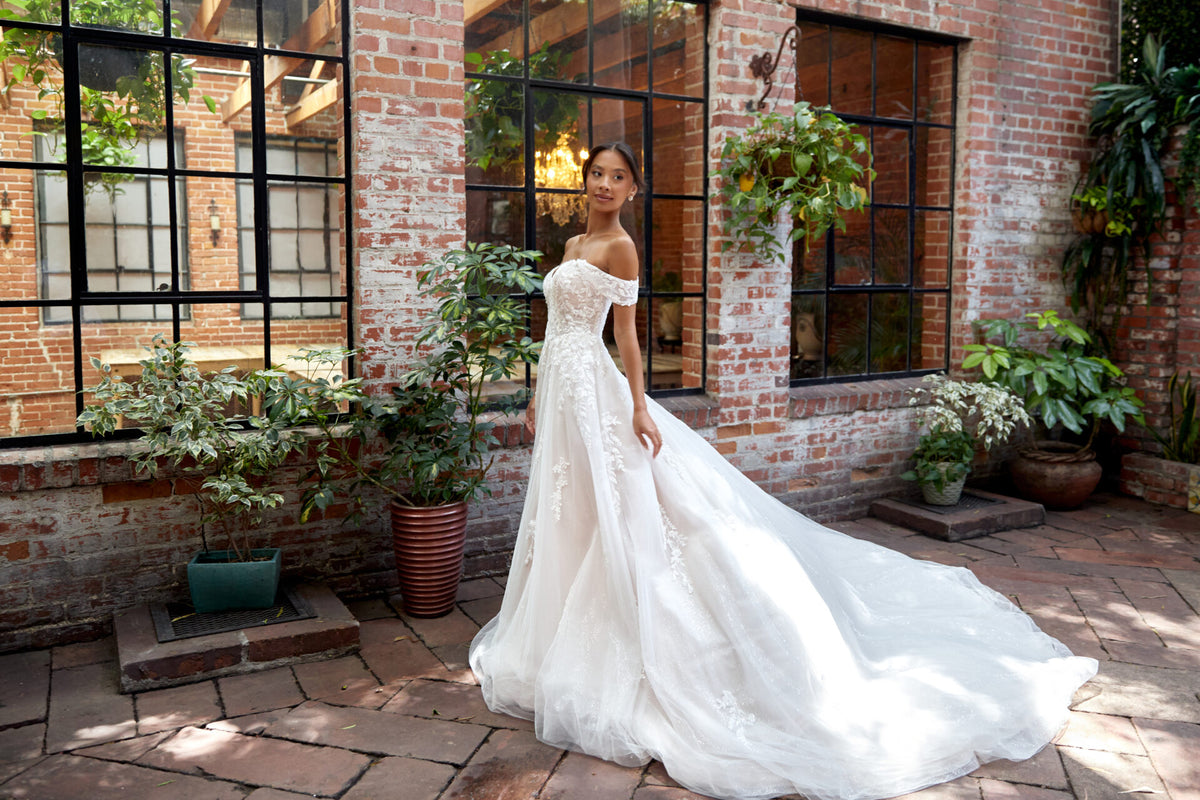Amira - Wedding Gown - Essense