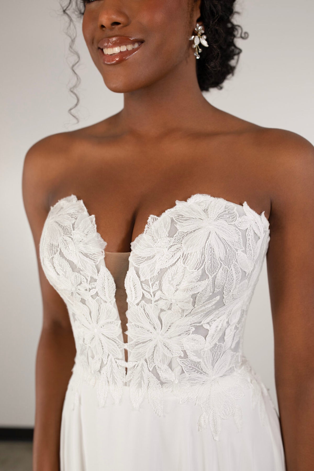 Artemis - Wedding Gown - Essense