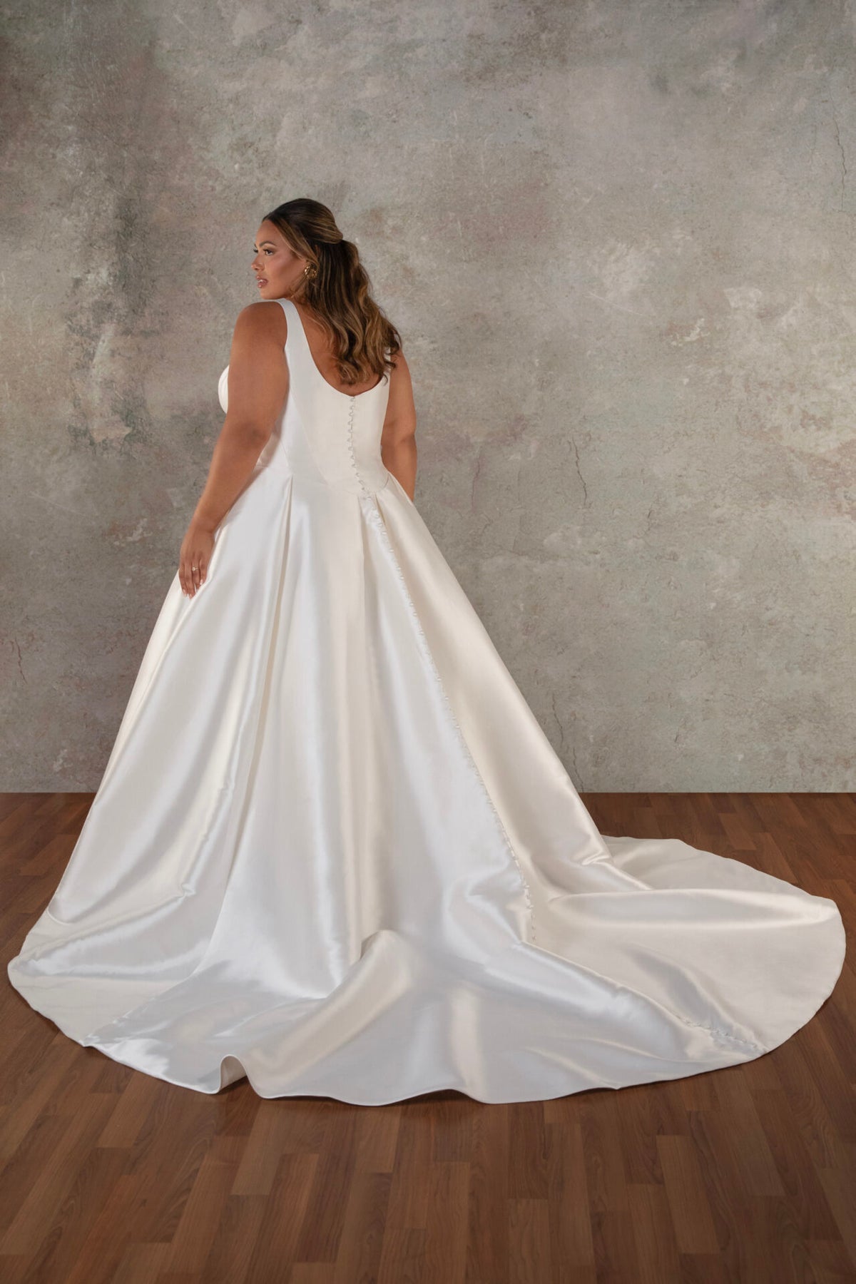 Bonnie - Wedding Gown - Essense