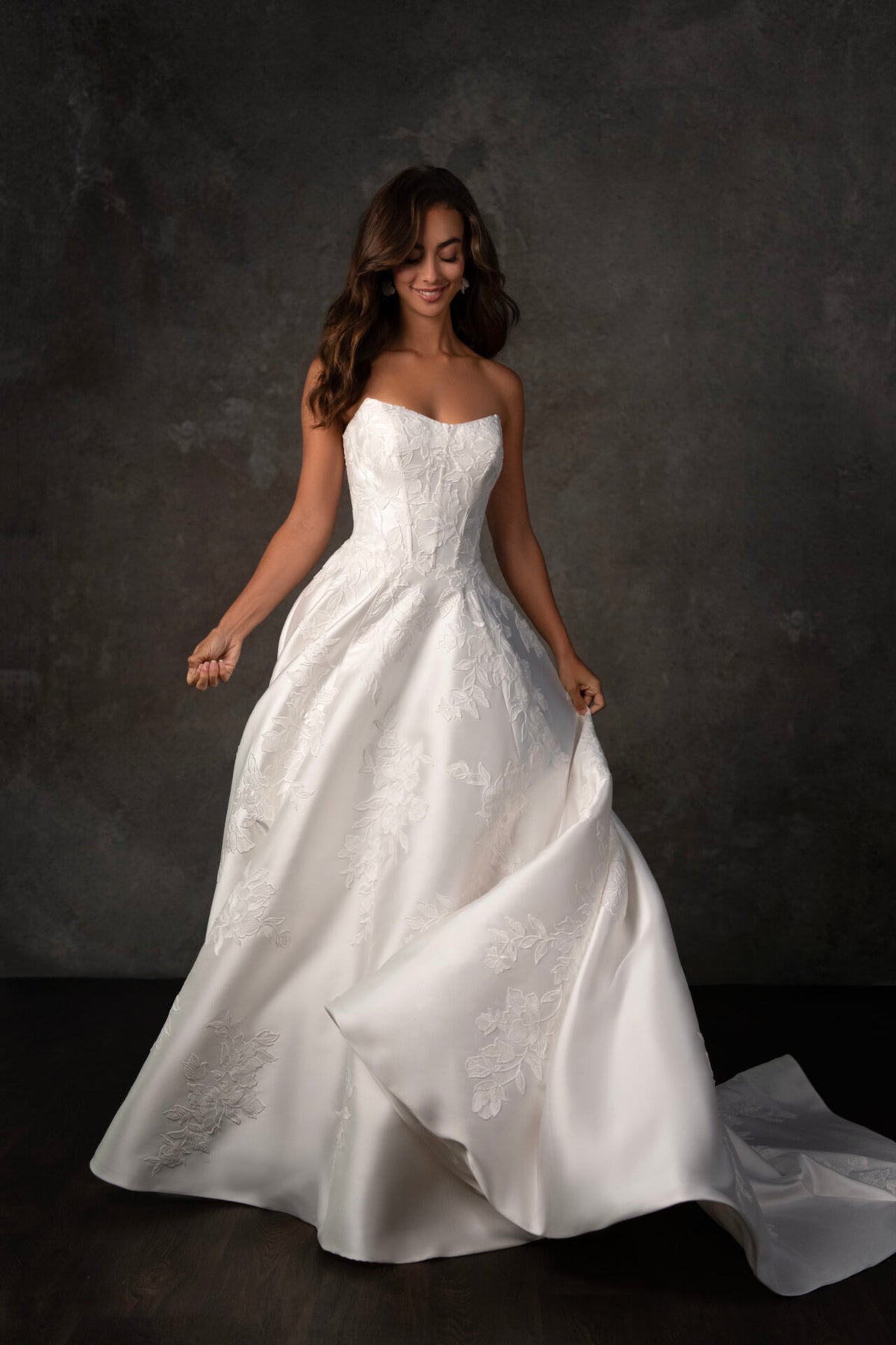 Boomer - Wedding Gown - Essense