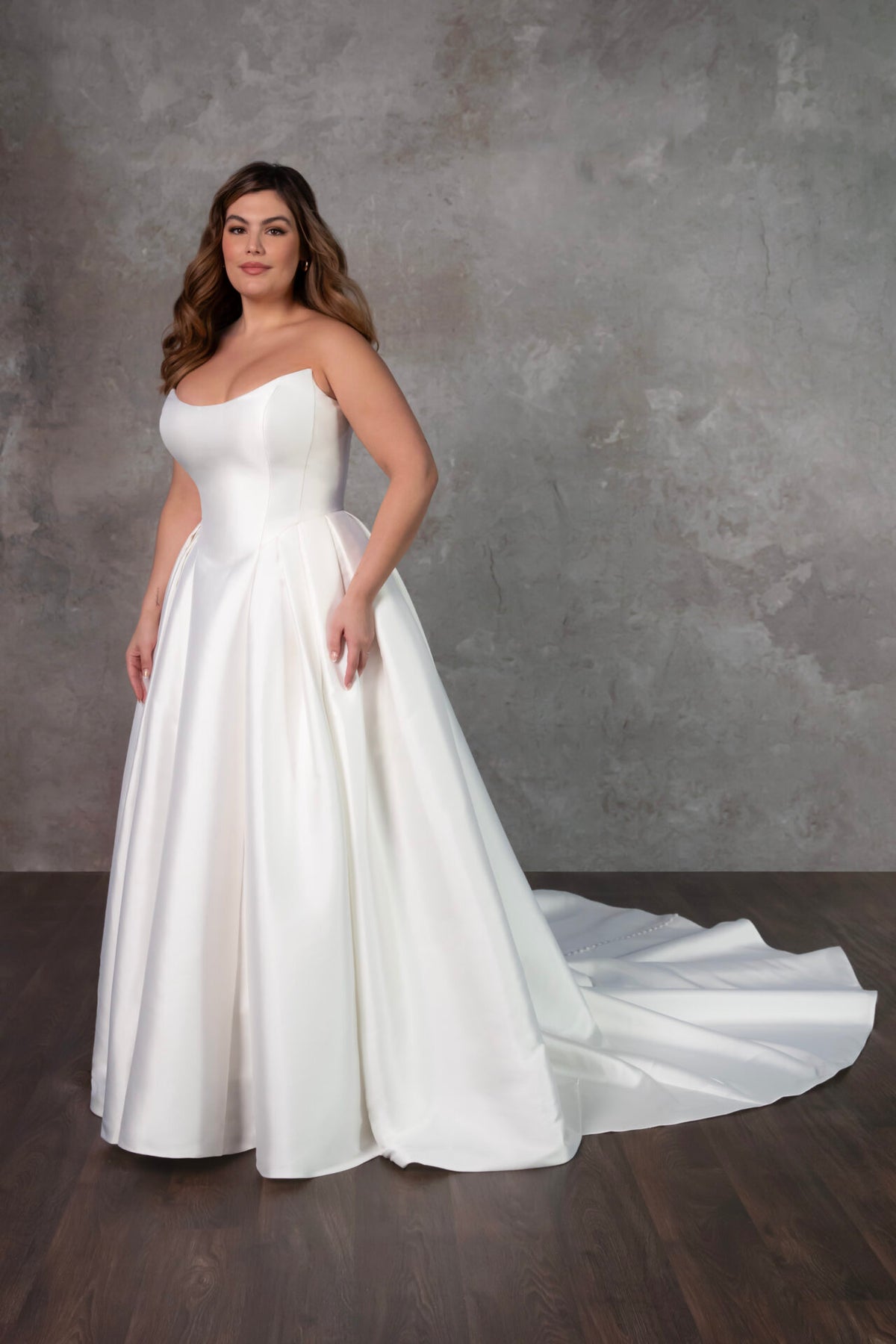 Everlee - Wedding Gown - Essense
