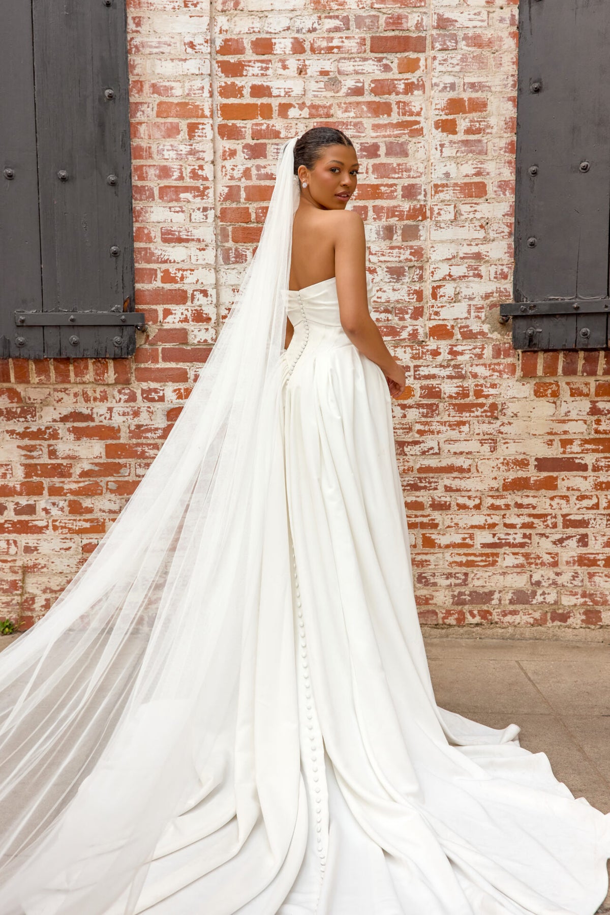 Madeleine - Wedding Gown - Essense