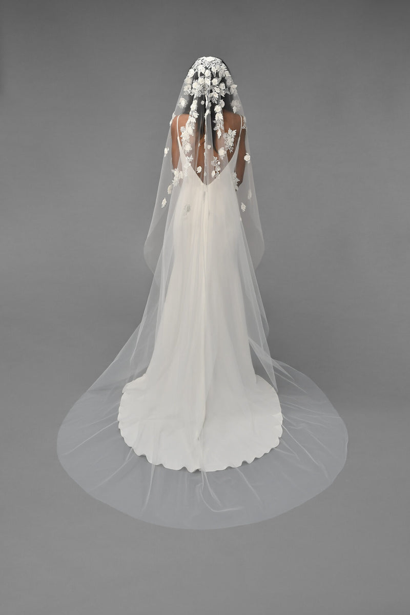 Marilyn Veil Cathedral 110 IVR Ivory - Accessory - Grace and Goddess
