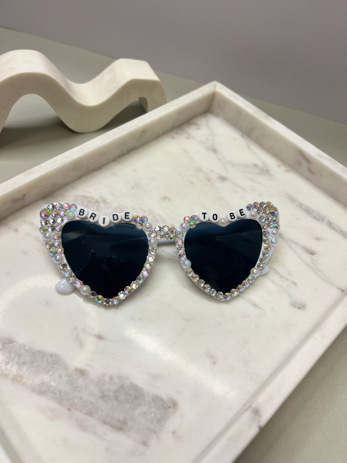 Full Bling Bride to Be Heart Sunglasses - Giftware - Honey Fawn Boutique
