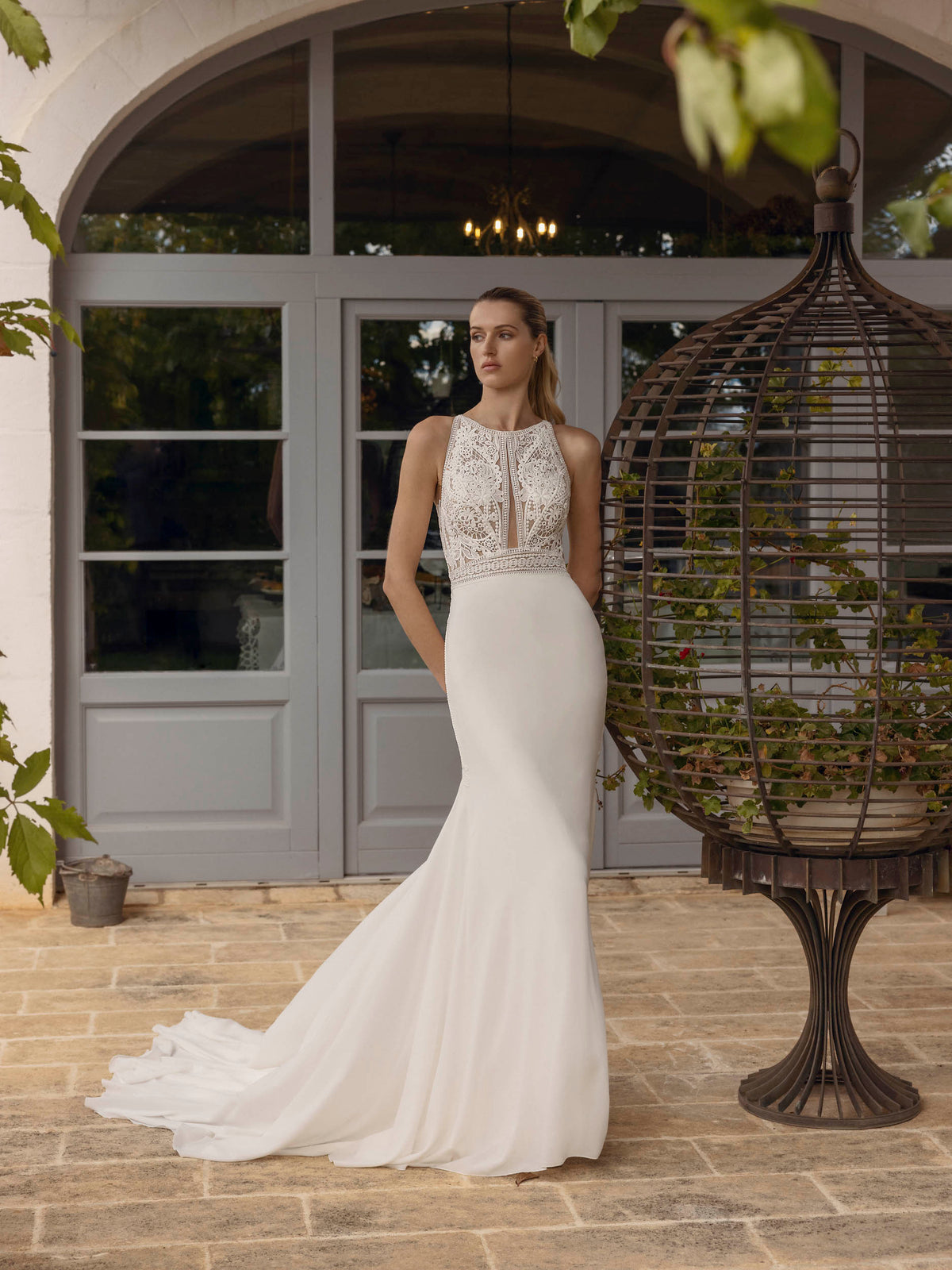 Anna - Wedding Gown - Modeca
