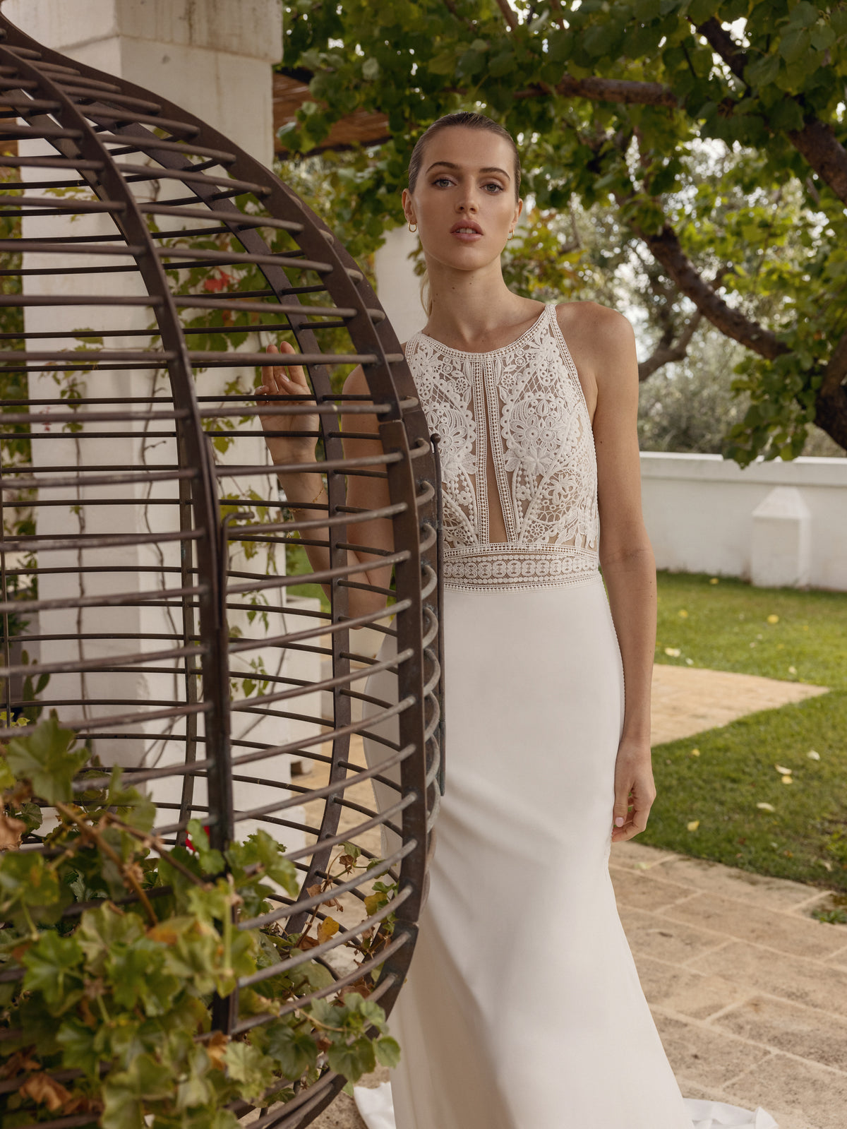 Anna - Wedding Gown - Modeca
