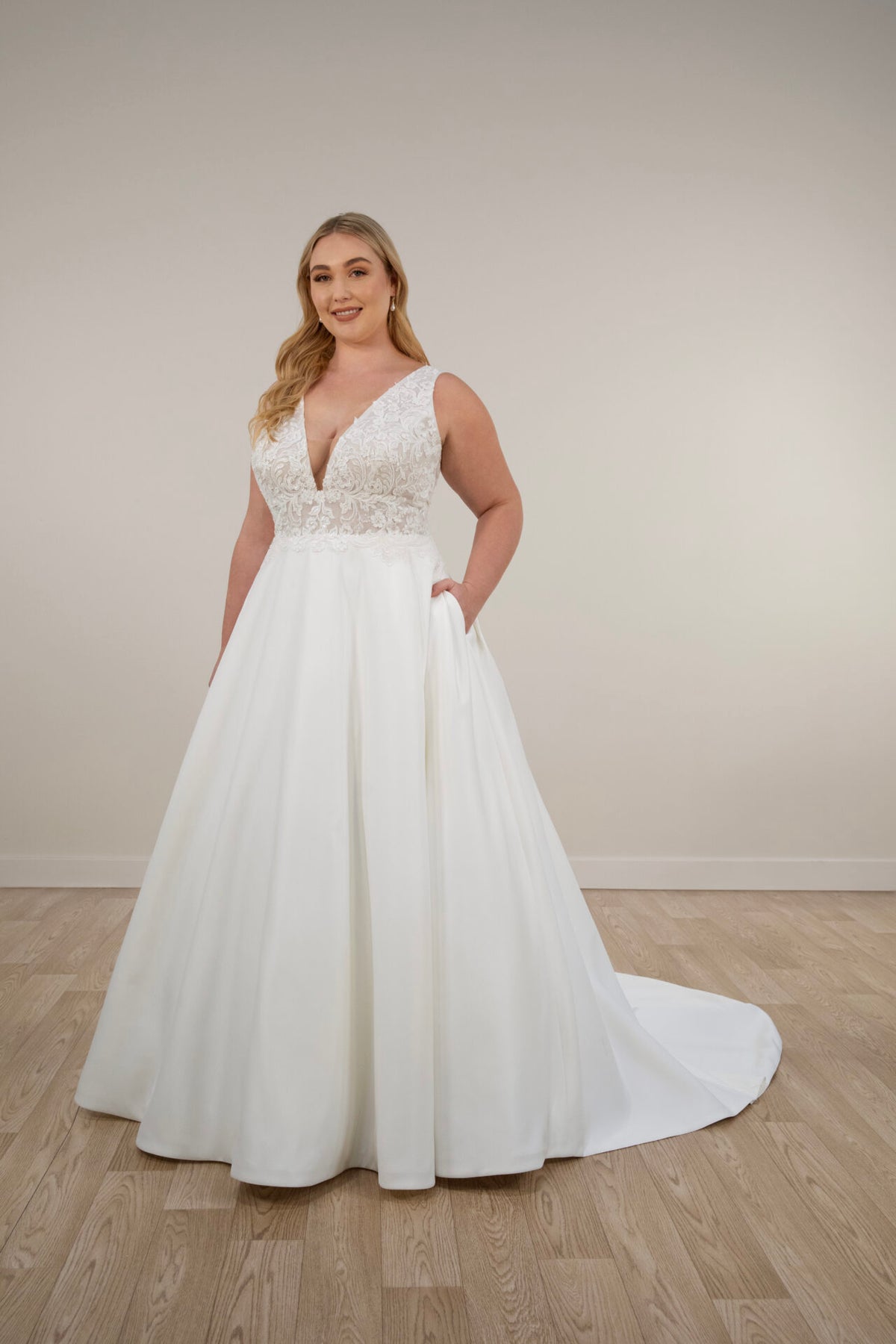 Katherine - Wedding Gown - Stella York
