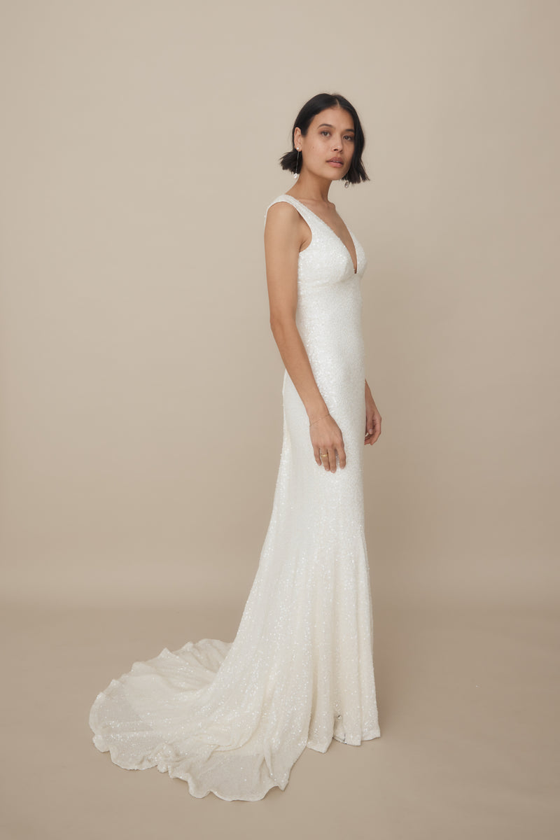 Bella - Wedding Gown - Karen Willis Holmes