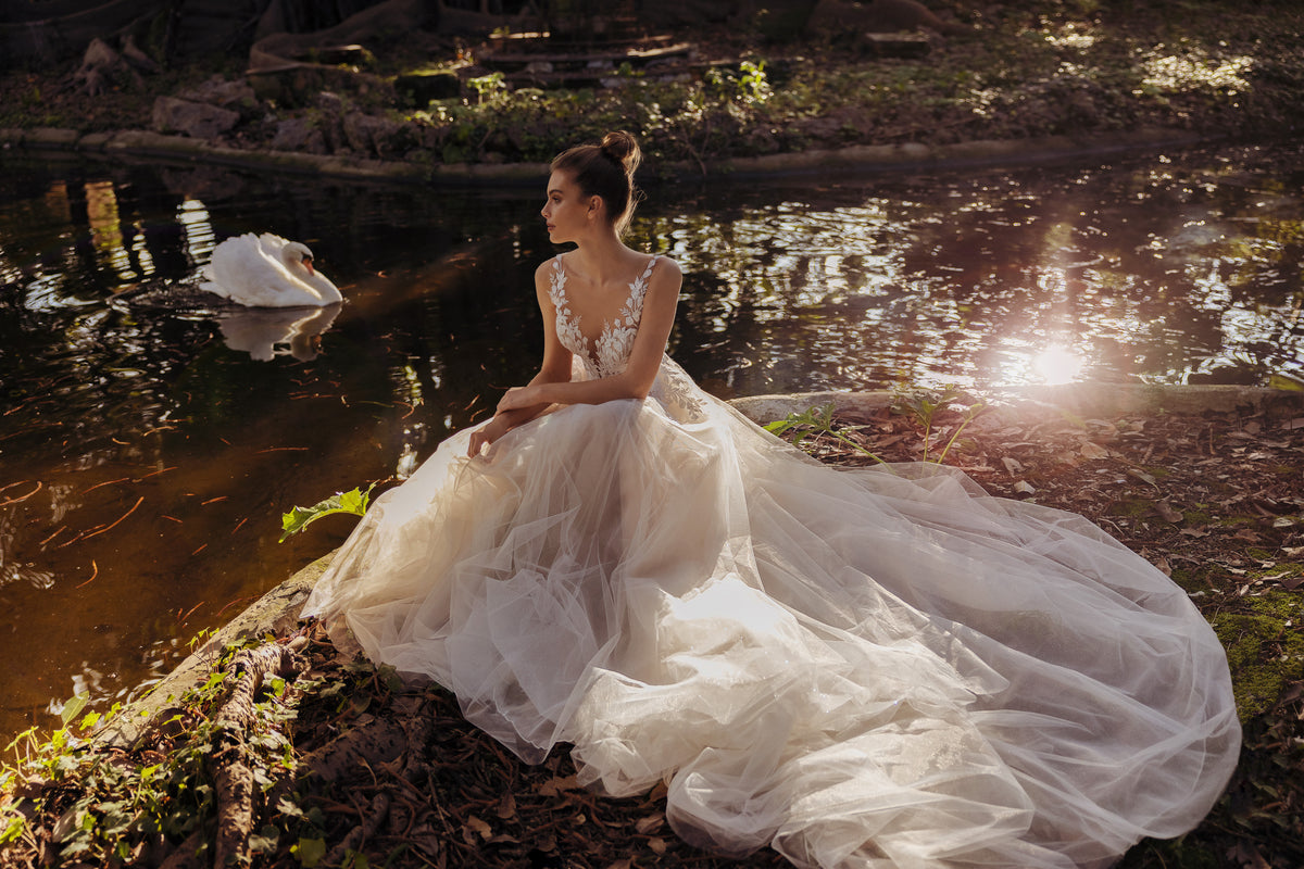Sabrina - Wedding Gown - Modeca